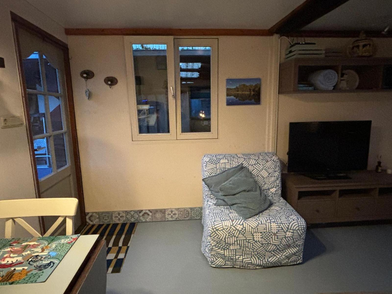 Aan De Dijk Otel Dordrecht Dış mekan fotoğraf